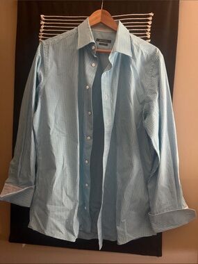 Men's Light Blue Gingham Button-Up Shirt